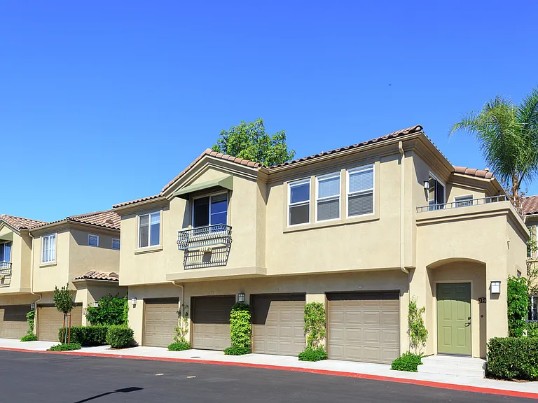 Shadow Oaks Apartment Homes — Photo 9