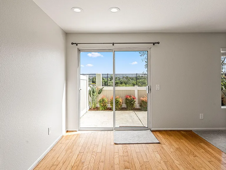 5020 Codorniz Way #22 — Photo 12