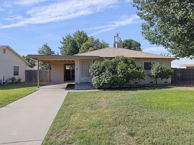 1045 E La Mesa Drive, Tulare, CA, 93274