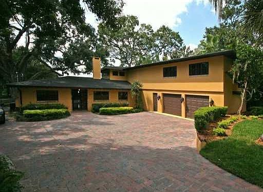 Lakefront Estate!