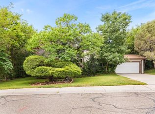 8 Endeavor Ln, Pueblo, CO 81001