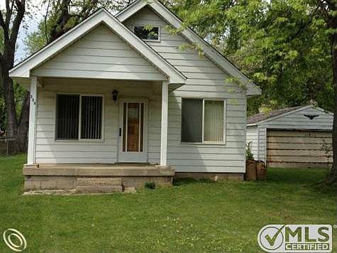 Front and Garage.jpg
