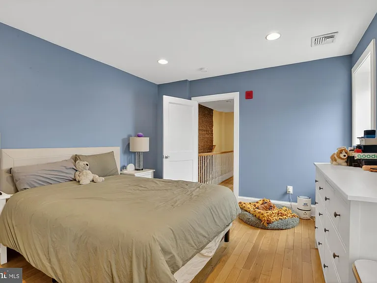 1712 Green St #4 — Photo 21