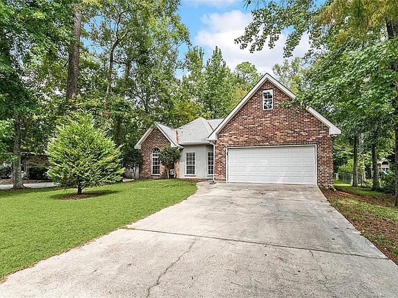2nd image of 605 Holm Oak Ln