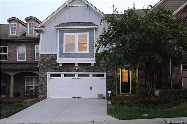 1st image of 16434 Hawfield Woods Ln