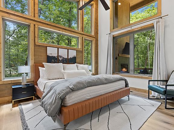 5th image of 122 Cohutta Overlook