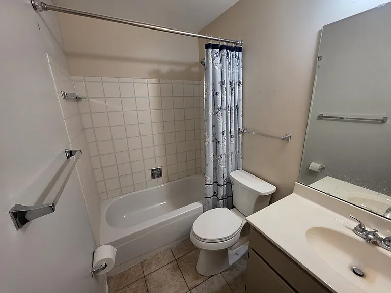 1310 Crossings Ct #D — Photo 14