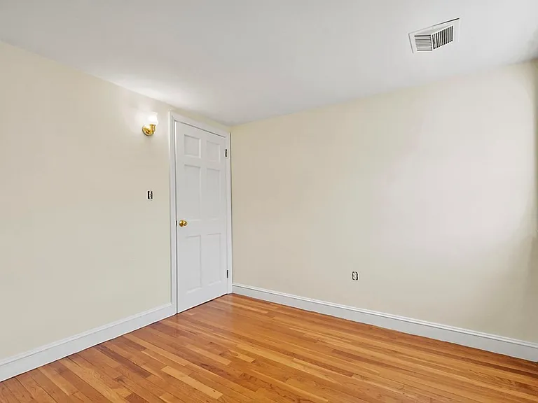 72 Cambridge Rd #2 — Photo 20