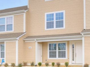 645 Twisted Oak Dr NW, Christiansburg, VA 24073