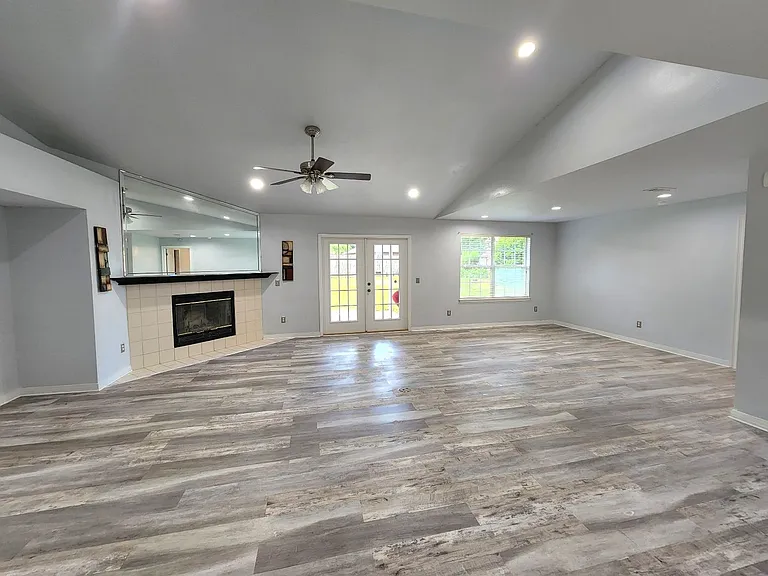 3409 Natherly Dr — Photo 2