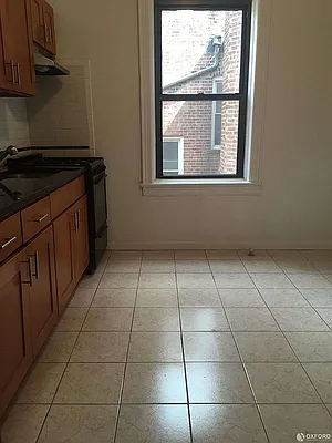 Rented by Oxford Property Group | media 4