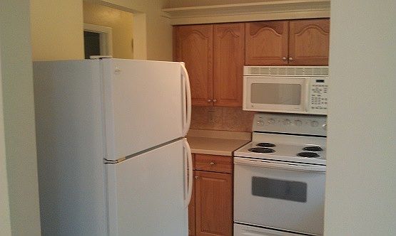 3rd image of 6911 Limestone Ln