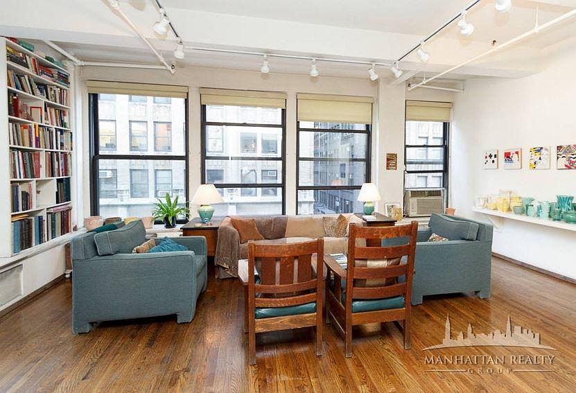 2nd image of 10 E 18th St APT 1