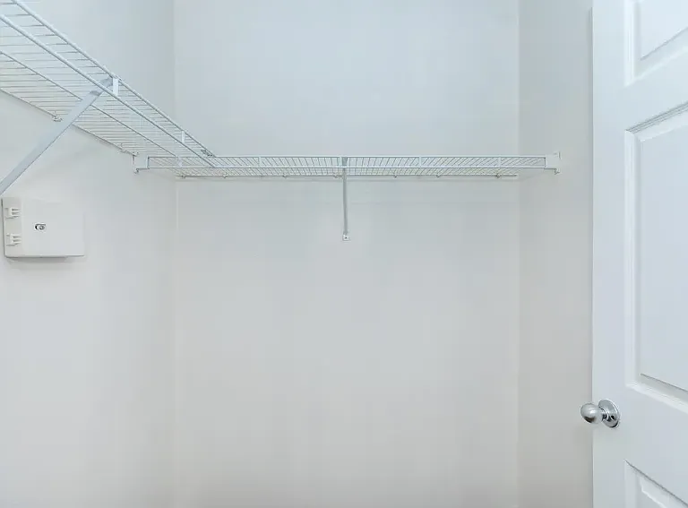 San Pedro Apartments — Photo 37