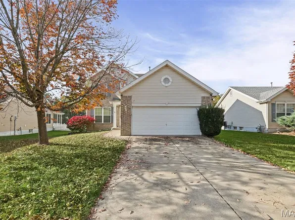 2808 Smokehouse Way, Belleville, IL 62221