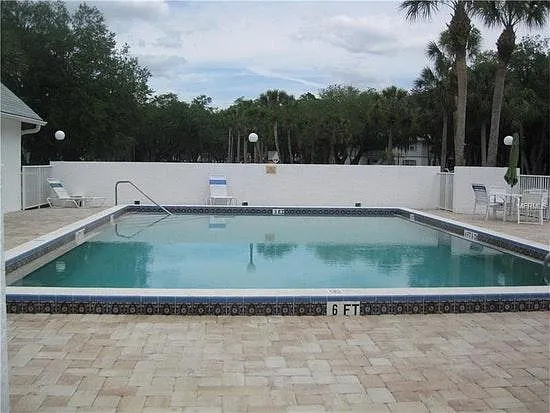 Community pool