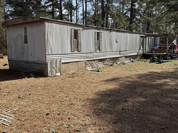 2nd image of 450 Old Castle St