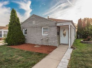 2710 Calwagner St, Franklin Park, IL