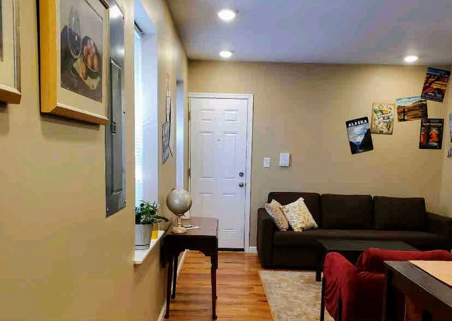 821 N Franklin St — Photo 1