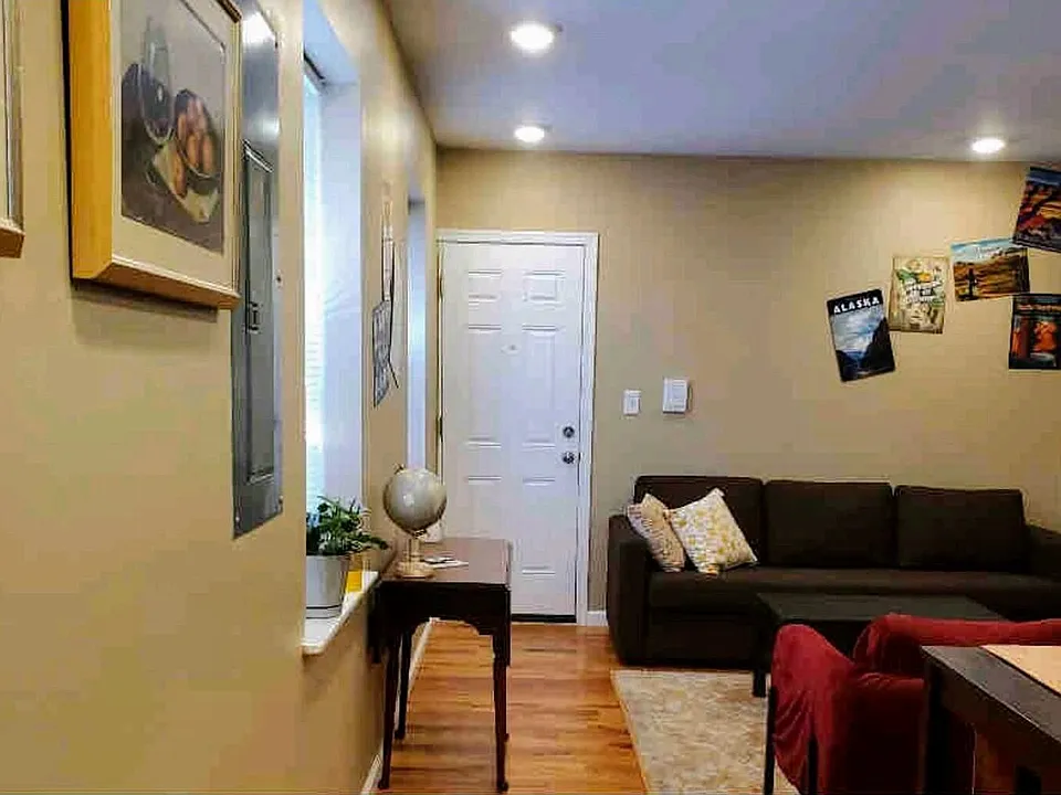 821 N Franklin St #3