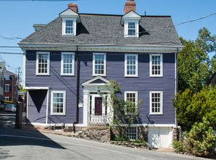 2 Union St, Marblehead, MA 01945