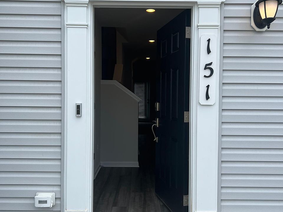 1st image of 151 Tye Ct