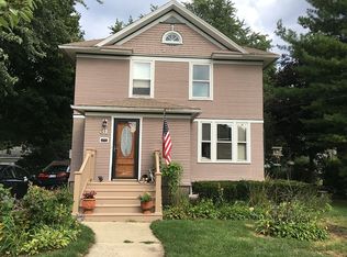 31 N Worth Ave, Elgin, IL 60123