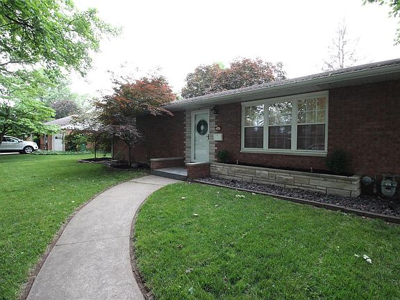 2nd image of 2487 Waterman Ave