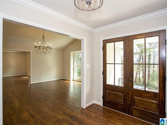 2nd image of 1221 Branchwater Ln