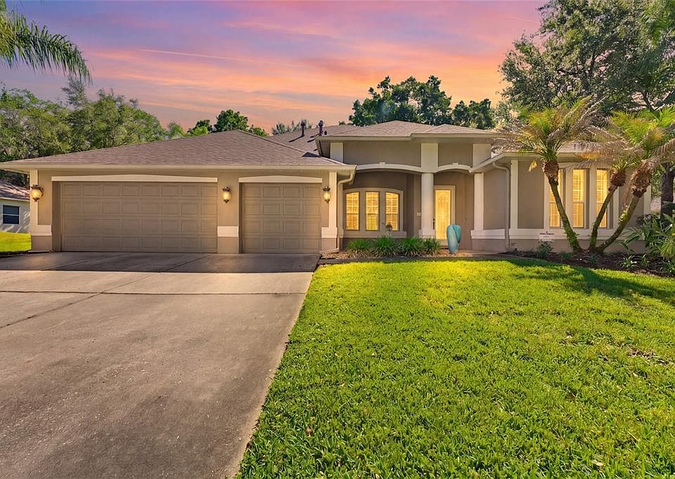 1st image of 62 Camelot Ridge Dr