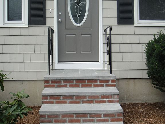 3rd image of 163 Windsor Dr