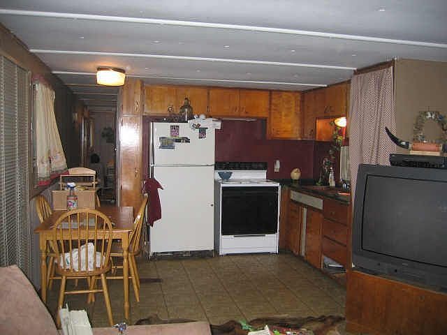 2nd image of 301 Sandy Main Rd