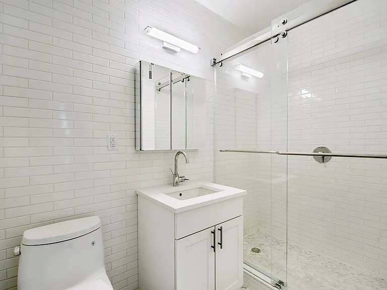 358 W 45th St #4D — Photo 7
