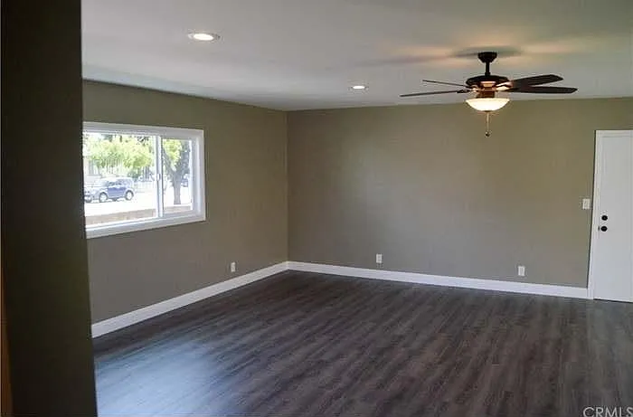 3403 Roxanne Ave — Photo 11