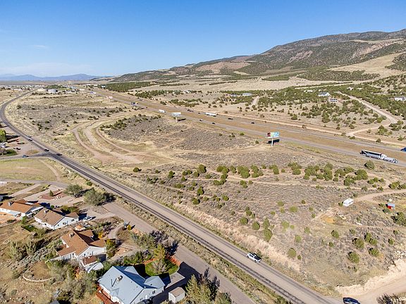 4th image of 1810 N Old Us Highway 91