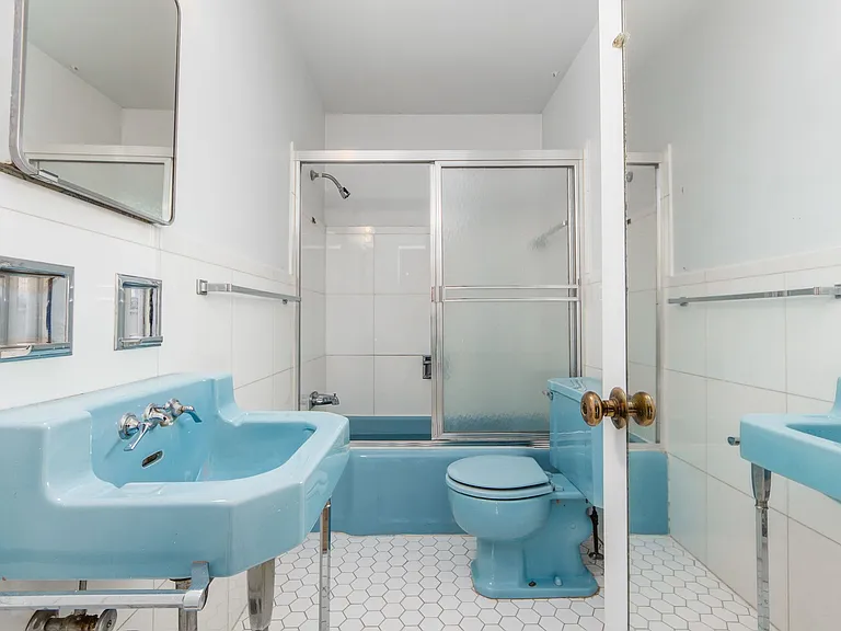 2591 Charing Rd #E — Photo 33