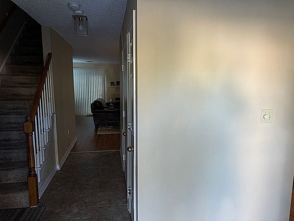4th image of 401 The Mews