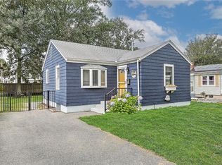 13 McGuire Rd, North Providence, RI 02904