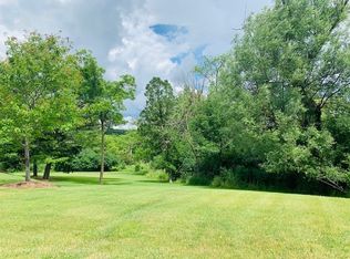 115 Oak Leaf Ln, North Barrington, IL 60010