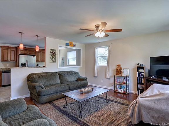 2nd image of 113 Bethune Dr
