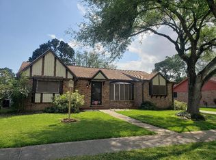 3403 Carriage Ln, Baytown, TX 77521