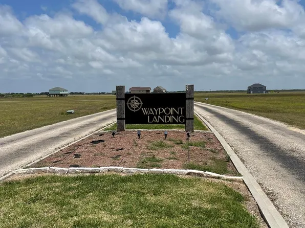 397 Bay Dr, Palacios, TX 77465