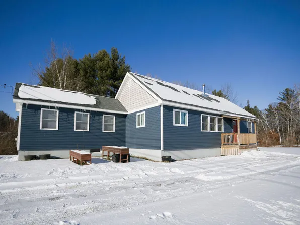 143 Voter Hill Road, Farmington, ME 04938