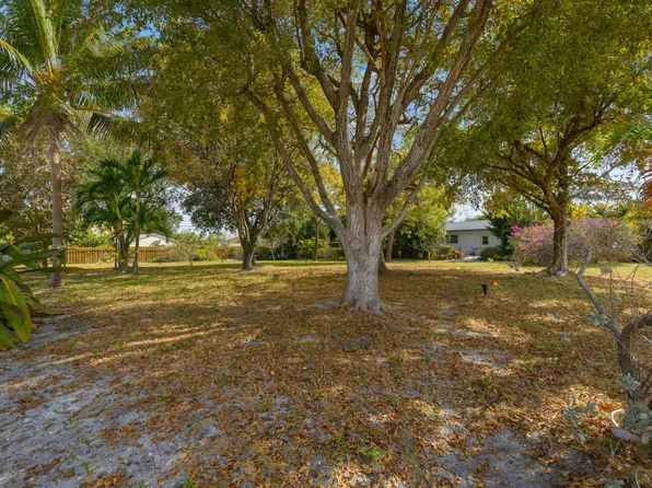 426 N 5th Street, Lantana, FL 33462