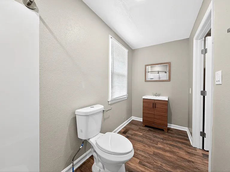 2848 Blan St — Photo 22