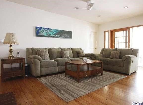 4th image of 5137 Ledge Ave