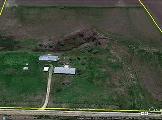 303 County Road 424, Taylor, TX 76574
