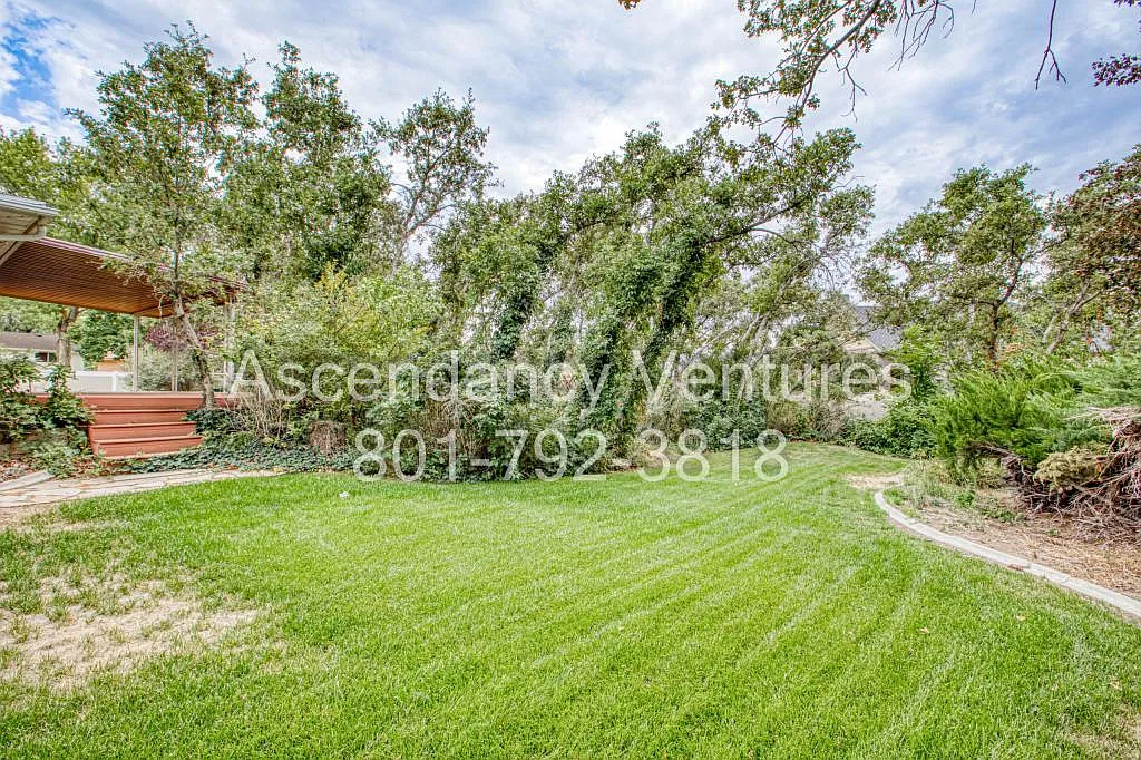 11340 S 2235 E — Photo 4