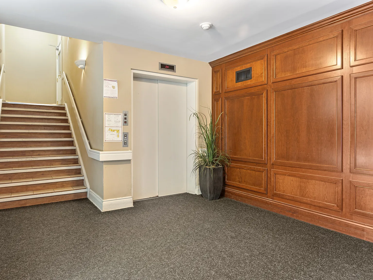 Sandy Hill Apartments — Photo 4