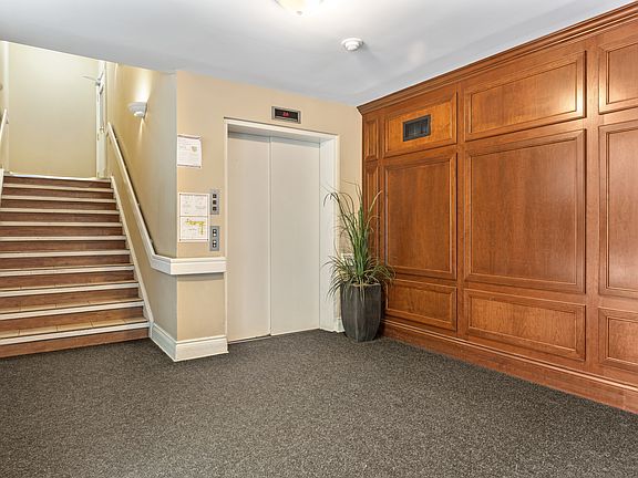 4th image of 353 Friel St #G28
